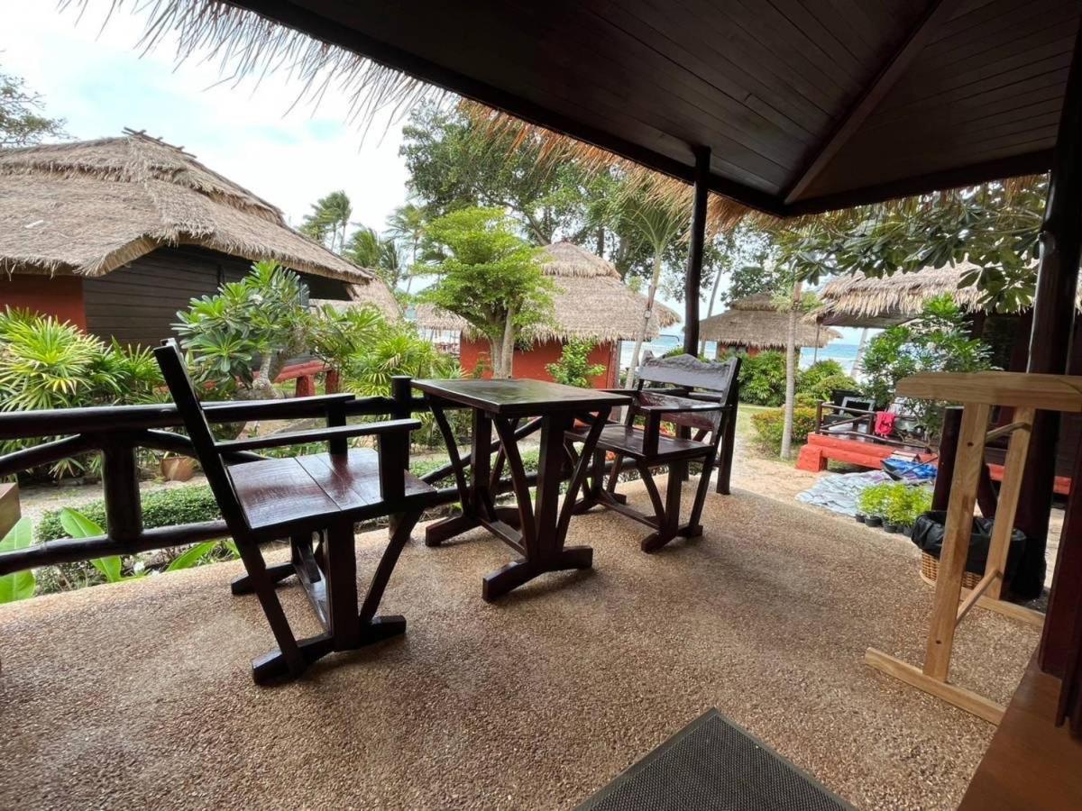 Palm Leaf Resort Ko Tao Exterior photo
