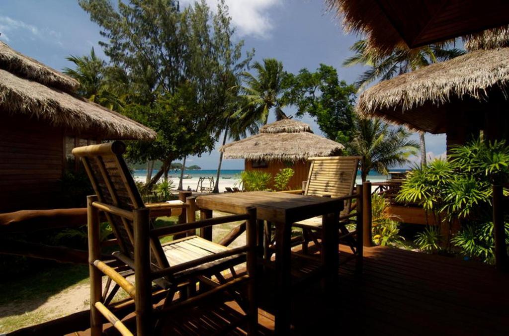 Palm Leaf Resort Ko Tao Room photo