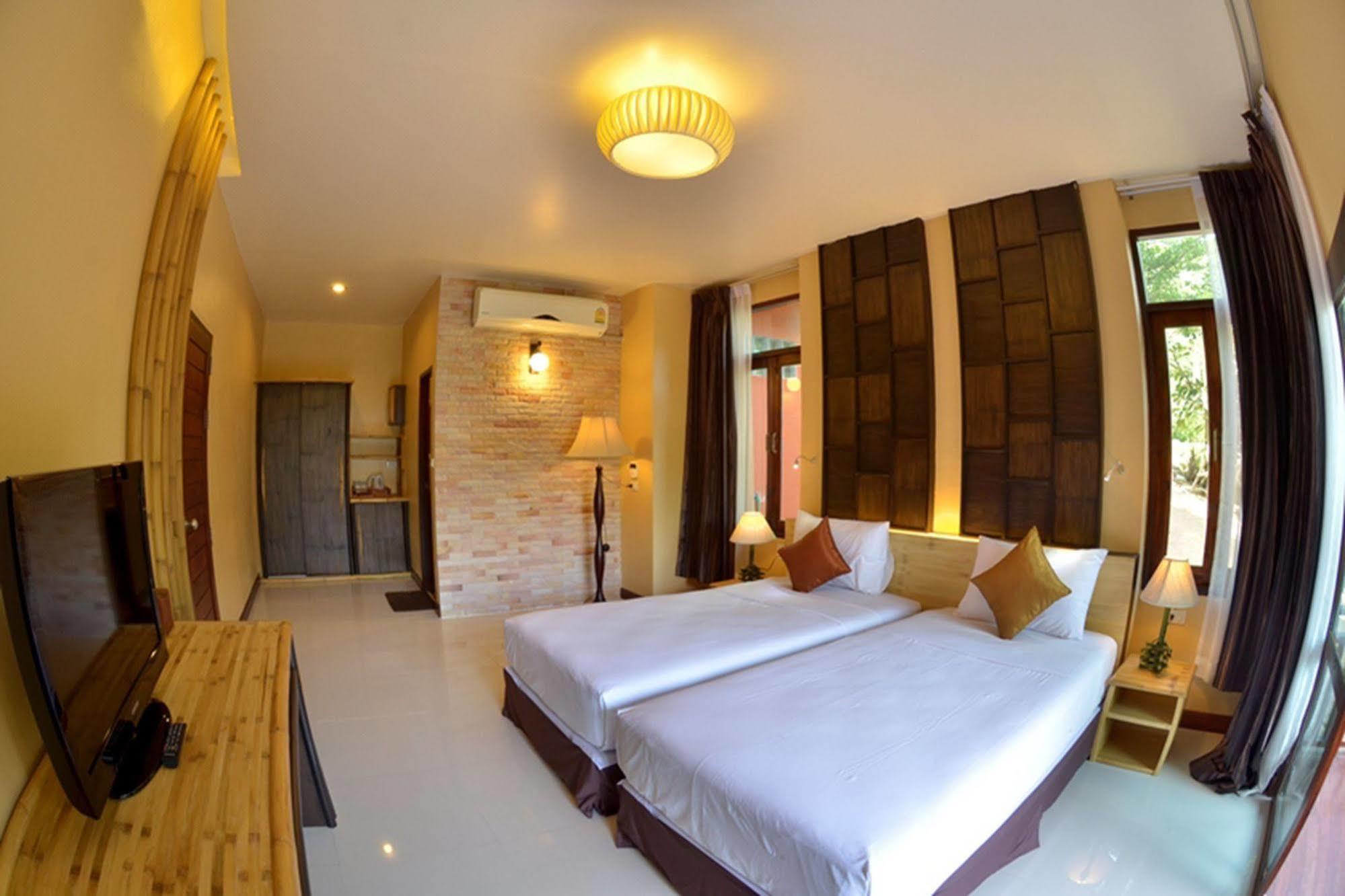 Palm Leaf Resort Ko Tao Exterior photo